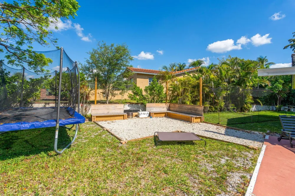 3671 NW 98TH TERRACE Coral Springs, FL 33065