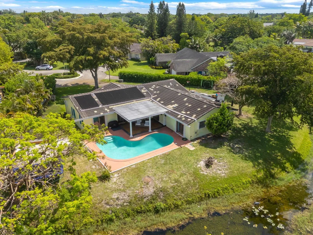 3671 NW 98TH TERRACE Coral Springs, FL 33065
