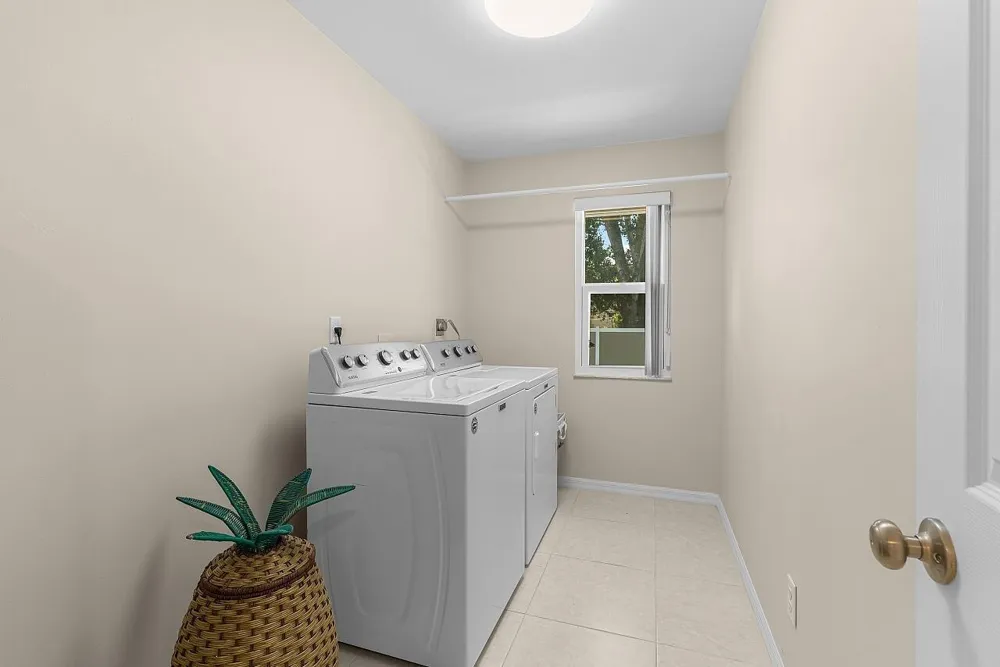 920 29TH COURT Vero Beach, FL 32960