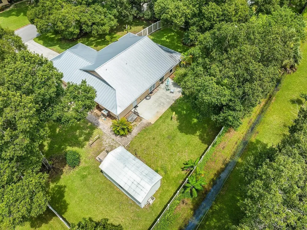 920 29TH COURT Vero Beach, FL 32960