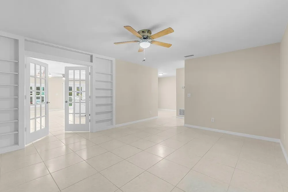 920 29TH COURT Vero Beach, FL 32960