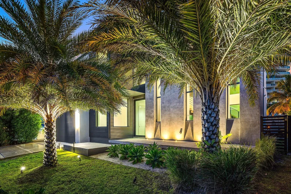 1650 E Terra Mar Drive Lauderdale By The Sea, FL 33062