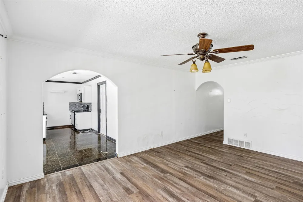 716 Heathcliff Drive Everman, TX 76140