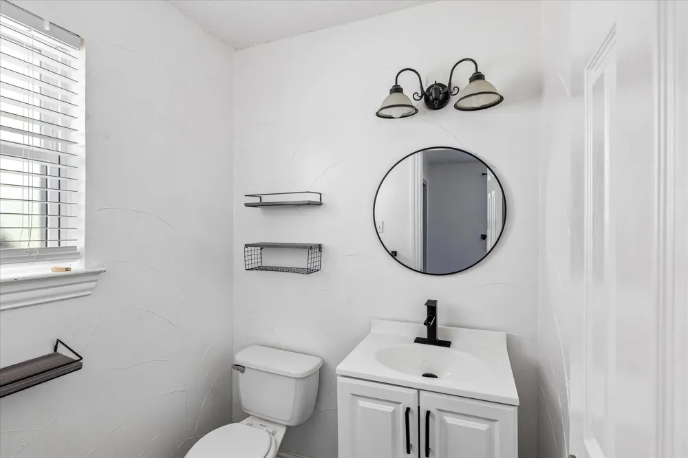 716 Heathcliff Drive Everman, TX 76140