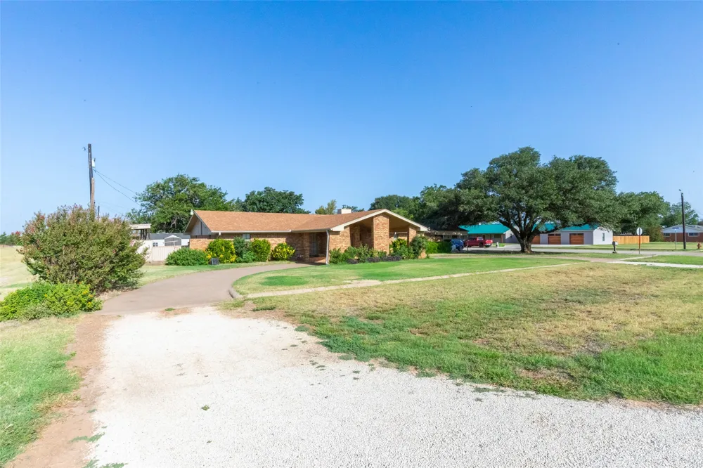 800 S Avenue F Knox City, TX 79529