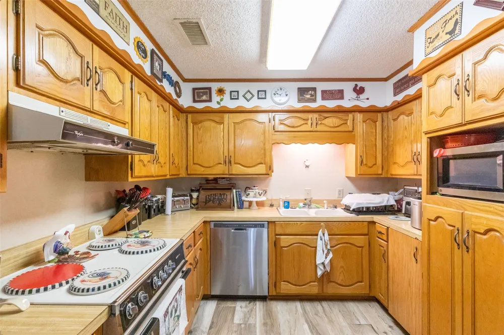 800 S Avenue F Knox City, TX 79529