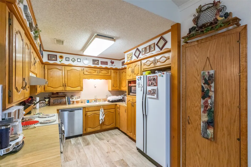 800 S Avenue F Knox City, TX 79529