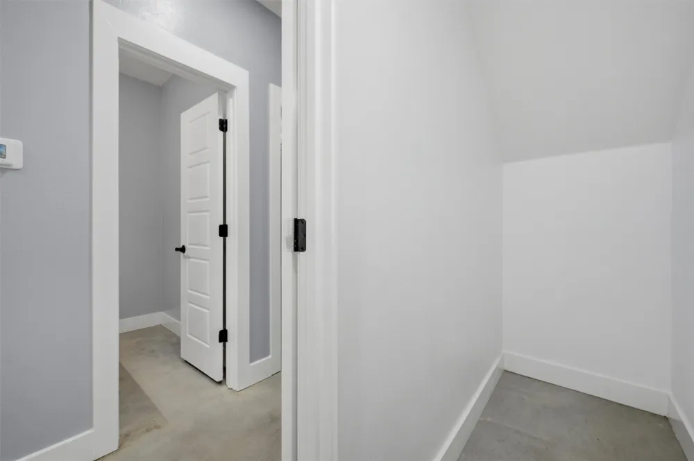 1315 S 5th Avenue Denison, TX 75021