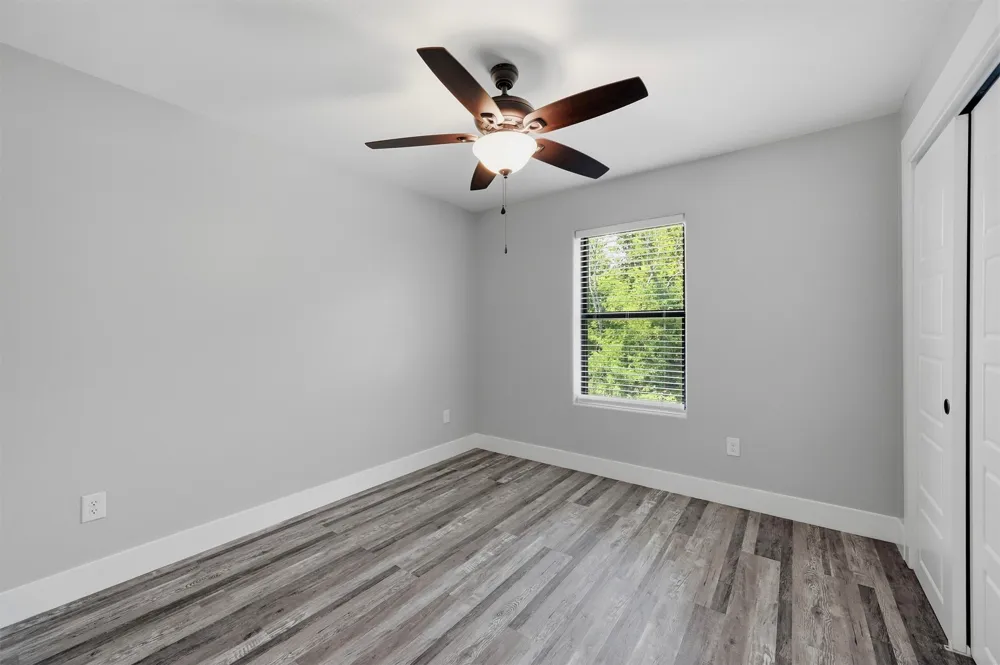 1315 S 5th Avenue Denison, TX 75021