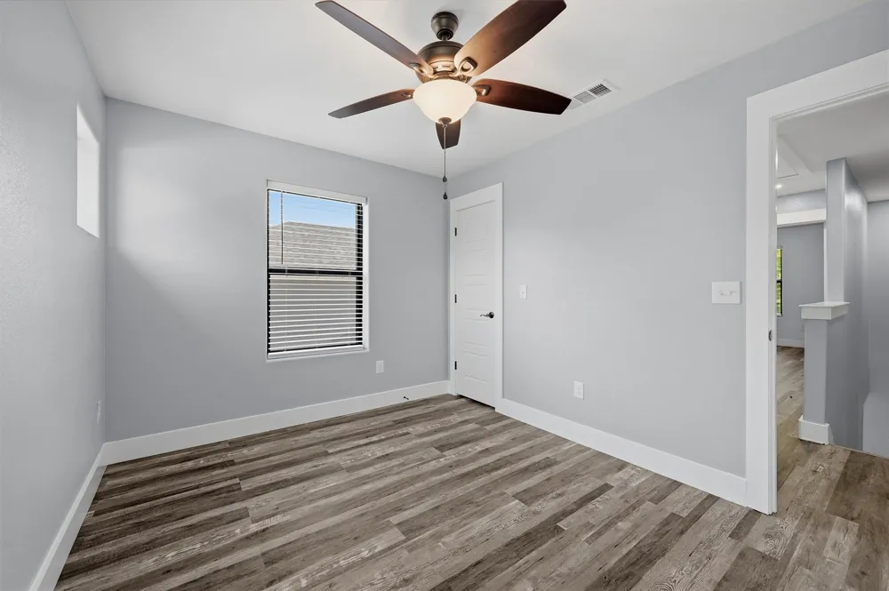 1315 S 5th Avenue Denison, TX 75021