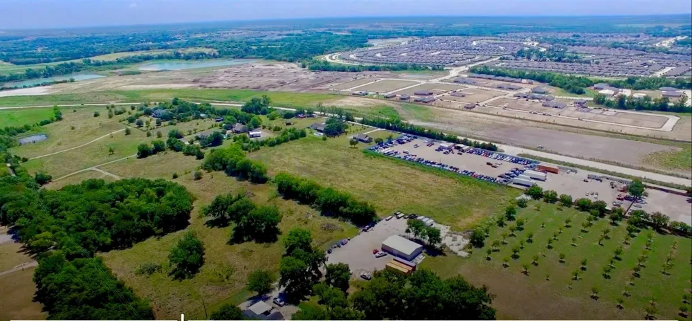 1687 County Road 282 McKinney, TX 75071