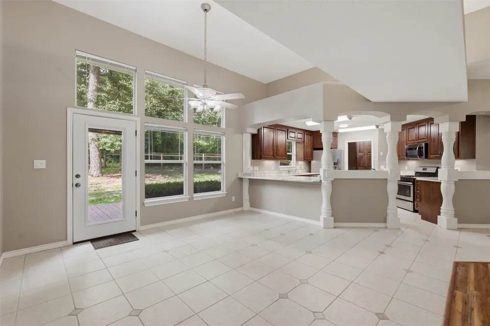565 W El Dorado Drive Scroggins, TX 75480