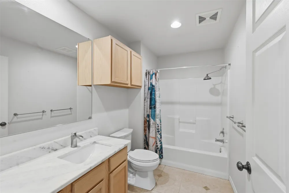 565 W El Dorado Drive Scroggins, TX 75480