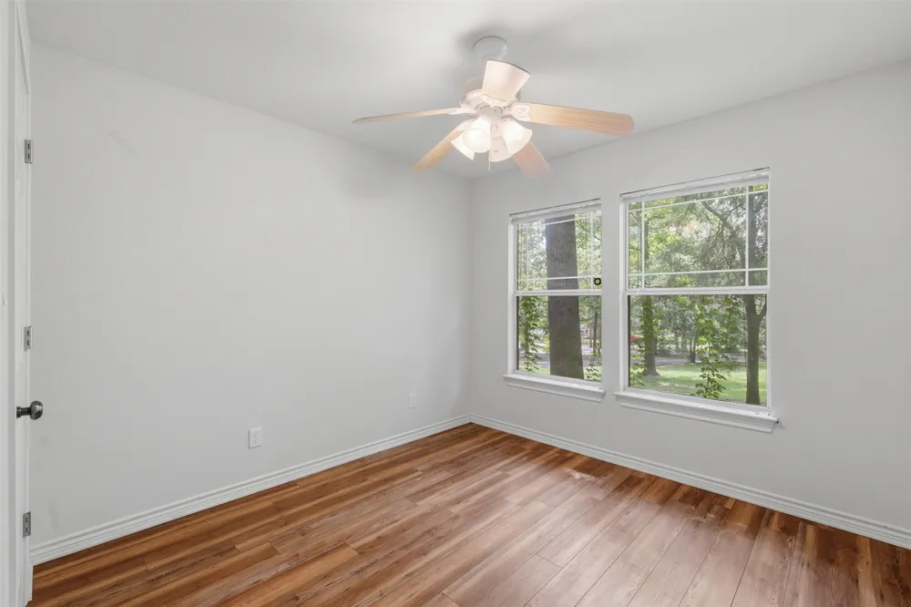 565 W El Dorado Drive Scroggins, TX 75480