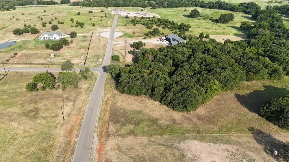 415 Rolling Hills Boulevard Alvord, TX 76225