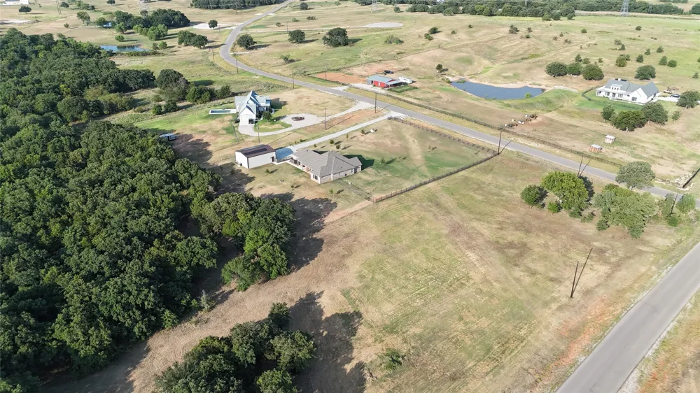 415 Rolling Hills Boulevard Alvord, TX 76225