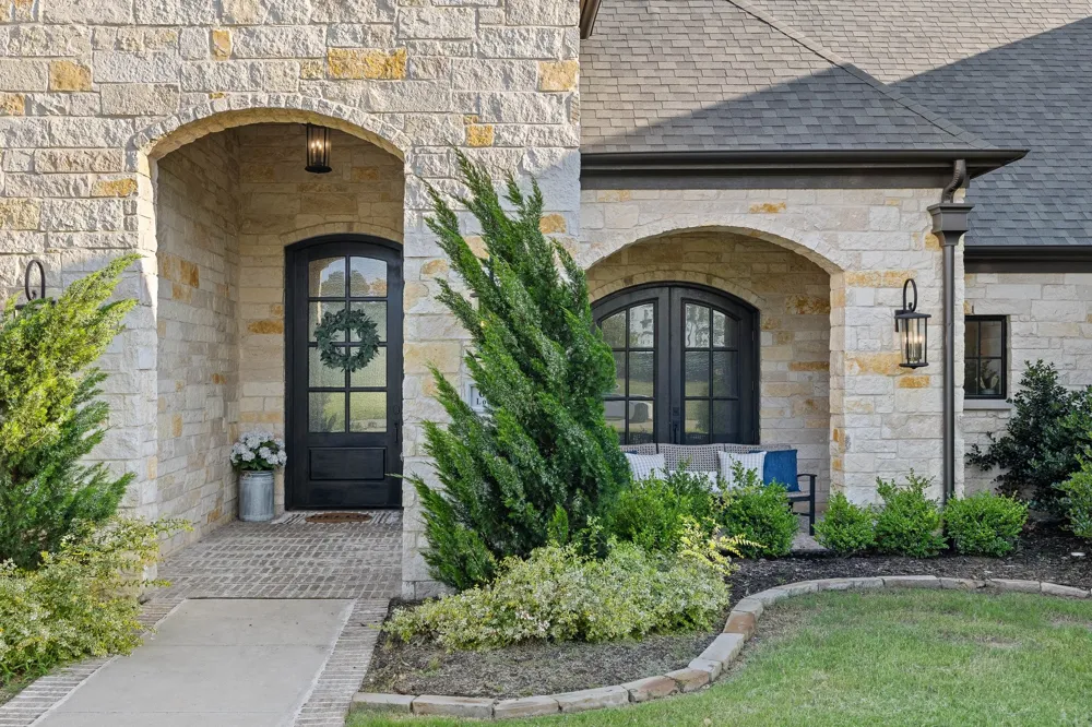 660 Louise Drive Fairview, TX 75069