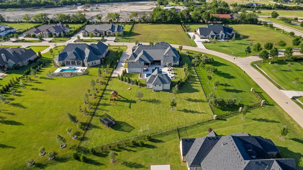 660 Louise Drive Fairview, TX 75069