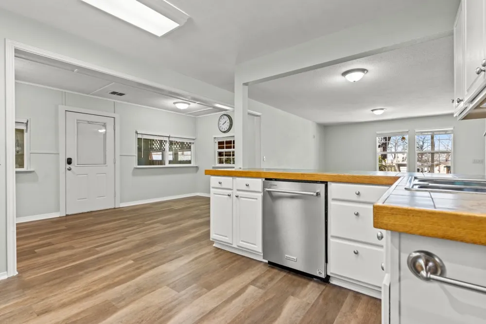 661 Crestwood Drive Avinger, TX 75630