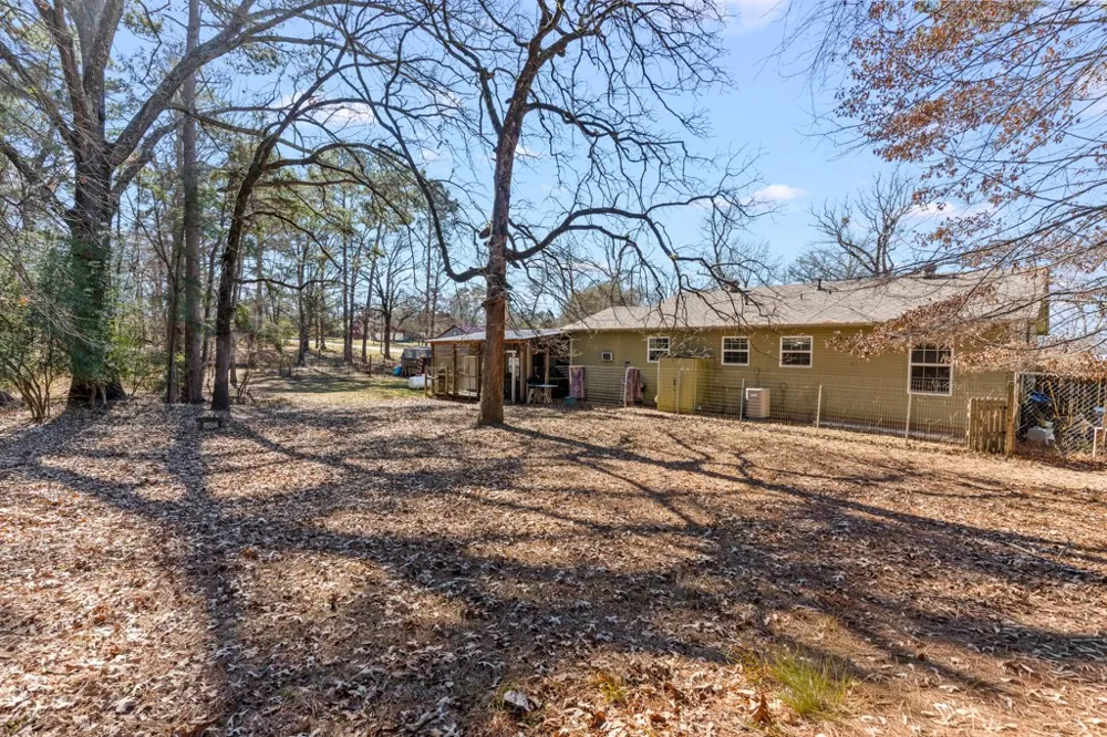 661 Crestwood Drive Avinger, TX 75630