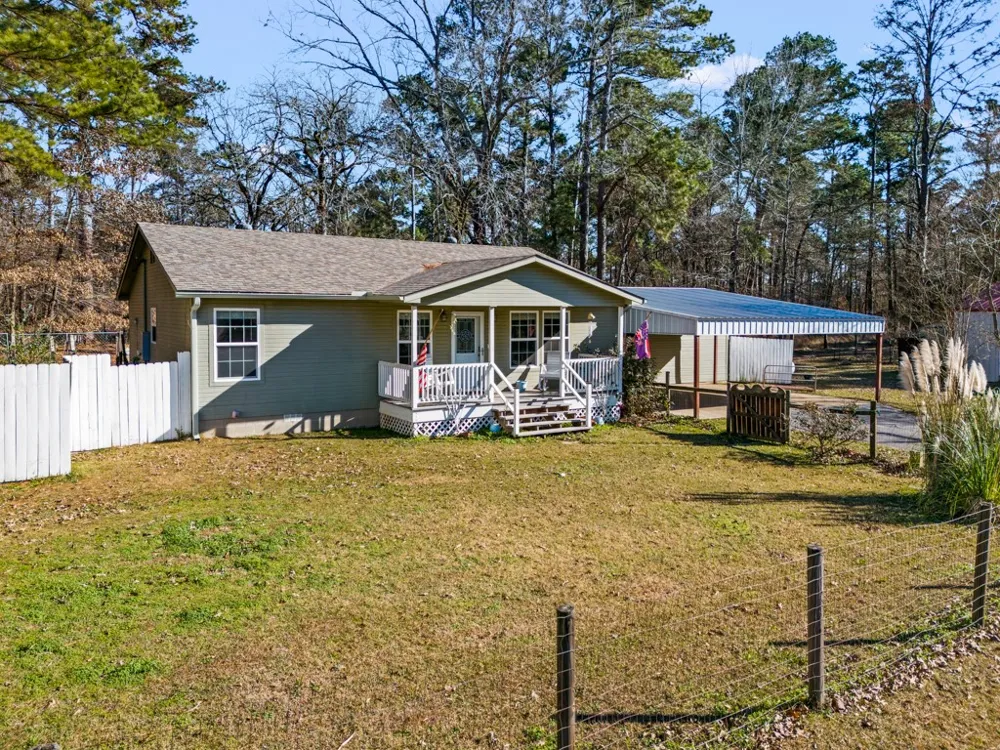 661 Crestwood Drive Avinger, TX 75630