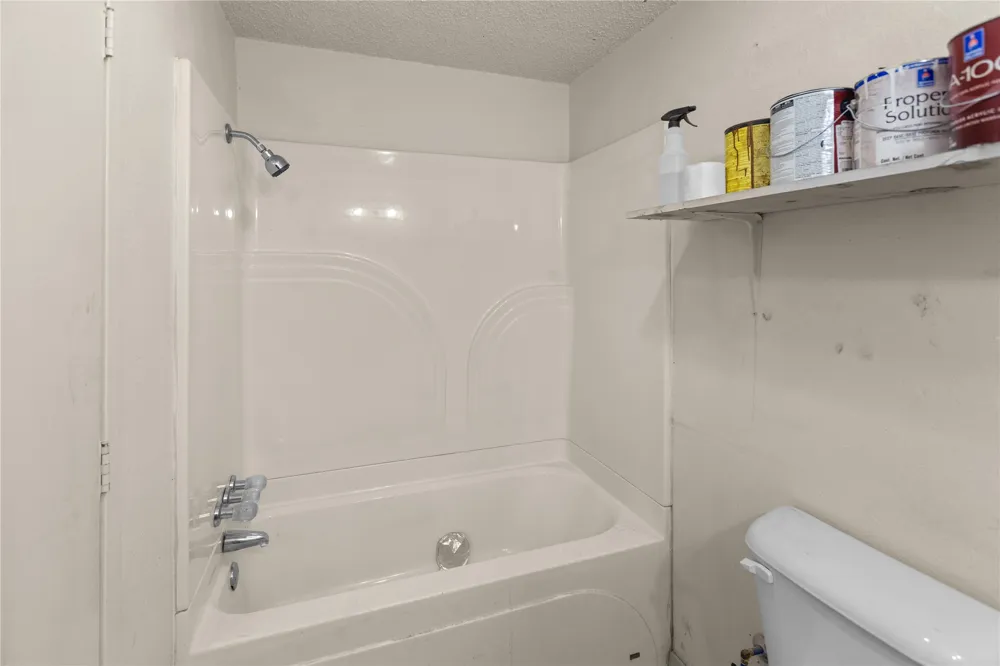 1939 E Texas Street Denison, TX 75021