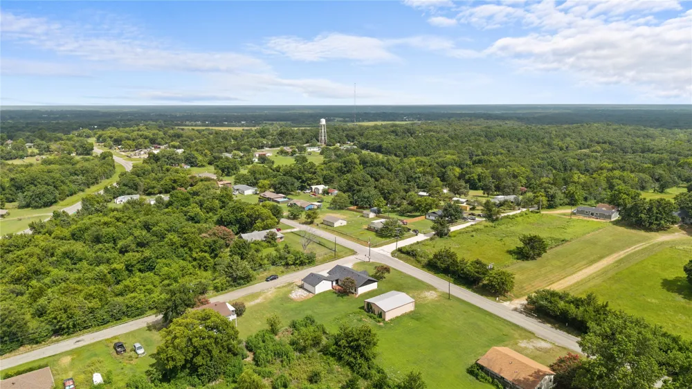 1939 E Texas Street Denison, TX 75021