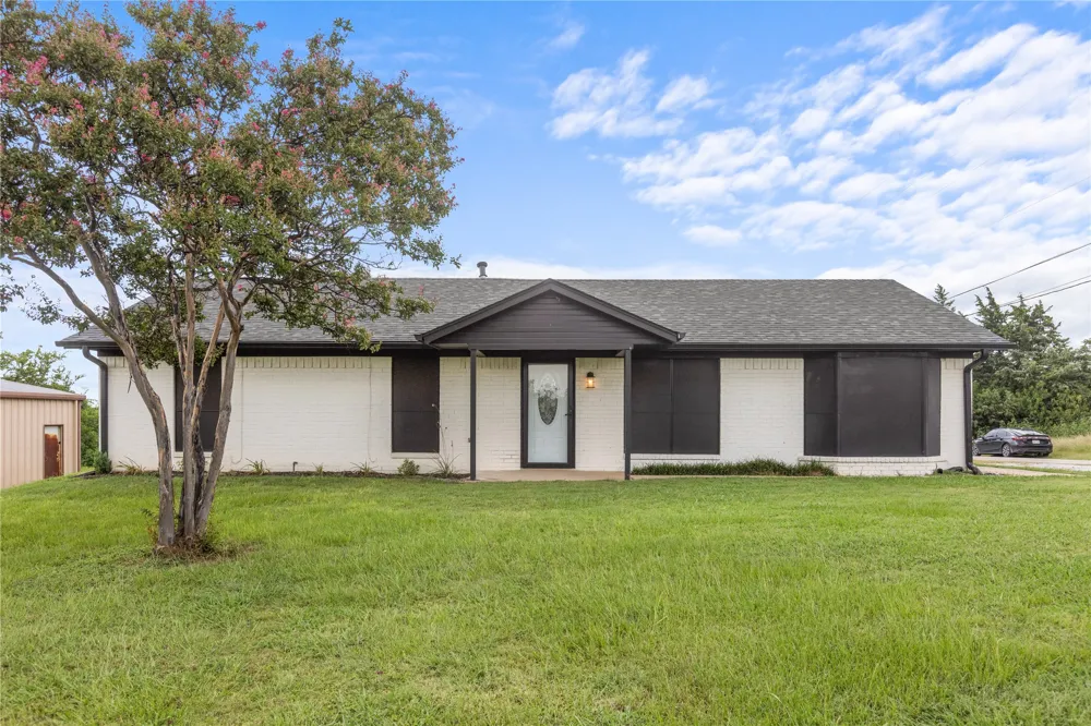 1939 E Texas Street Denison, TX 75021