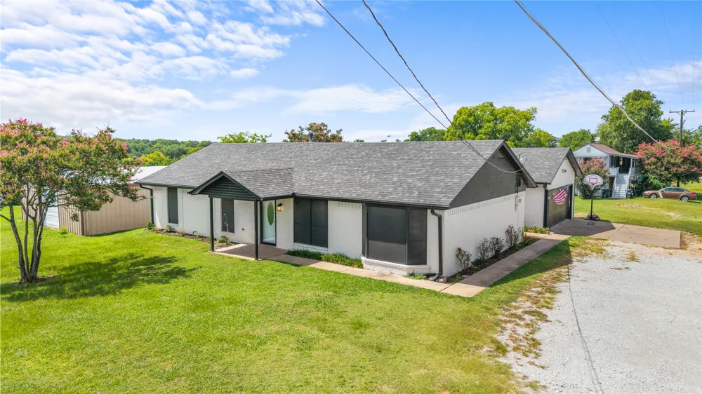 1939 E Texas Street Denison, TX 75021