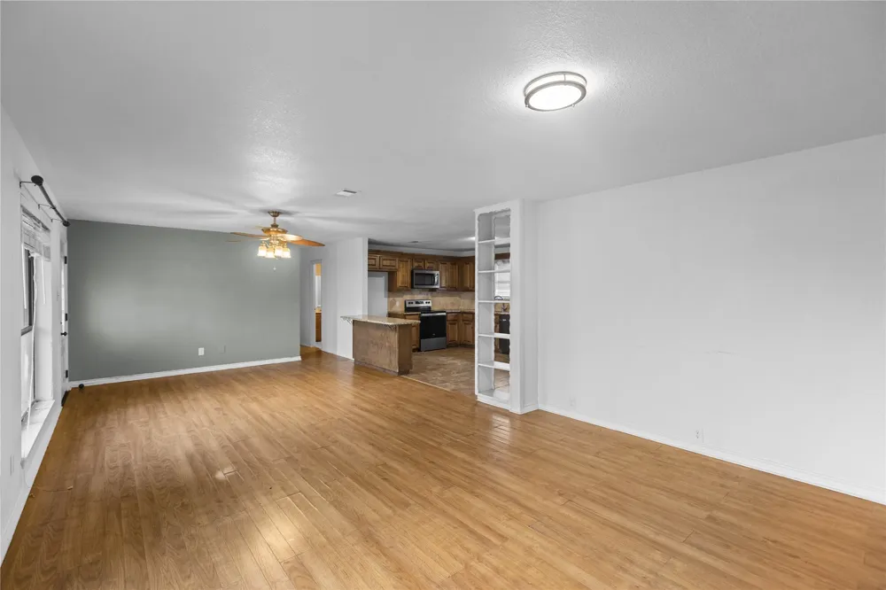 1939 E Texas Street Denison, TX 75021
