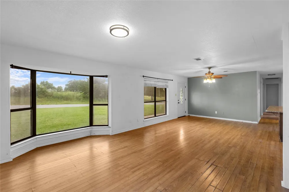 1939 E Texas Street Denison, TX 75021