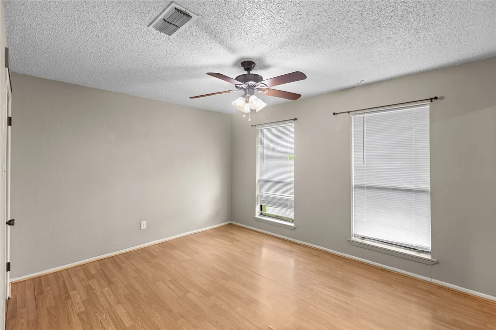 1939 E Texas Street Denison, TX 75021