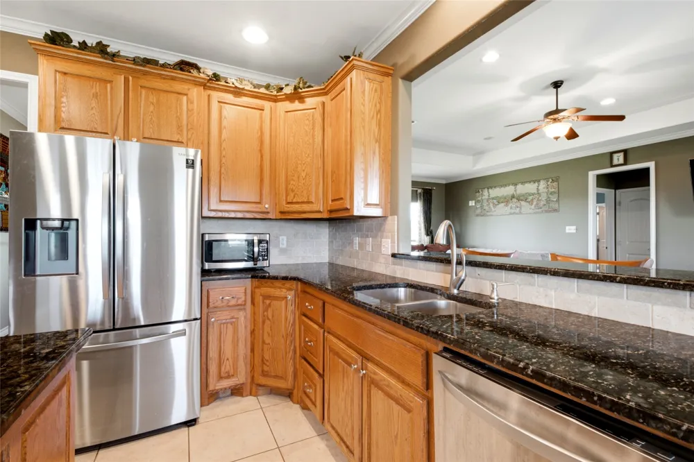 783 County Road 121 Gainesville, TX 76240