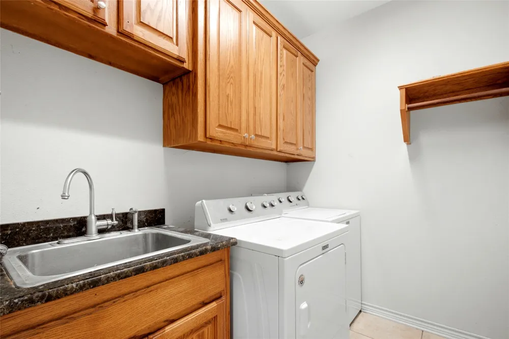 783 County Road 121 Gainesville, TX 76240