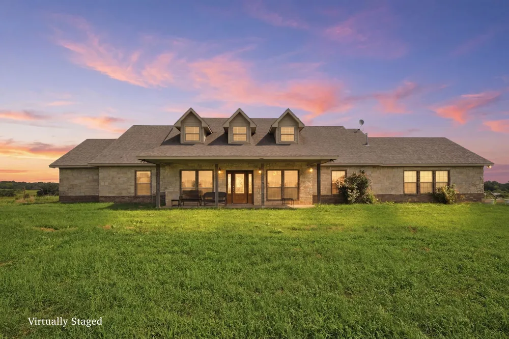 783 County Road 121 Gainesville, TX 76240