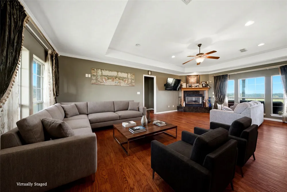 783 County Road 121 Gainesville, TX 76240