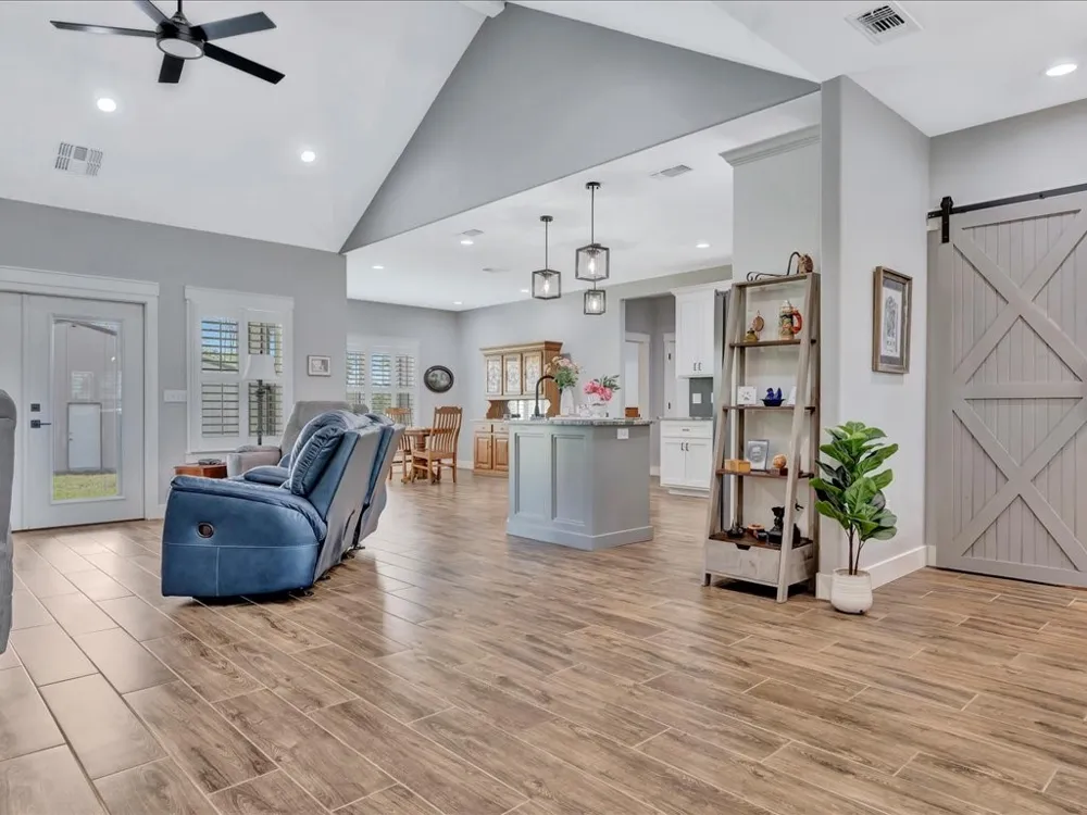 1105 Cc Road Diboll, TX 75941