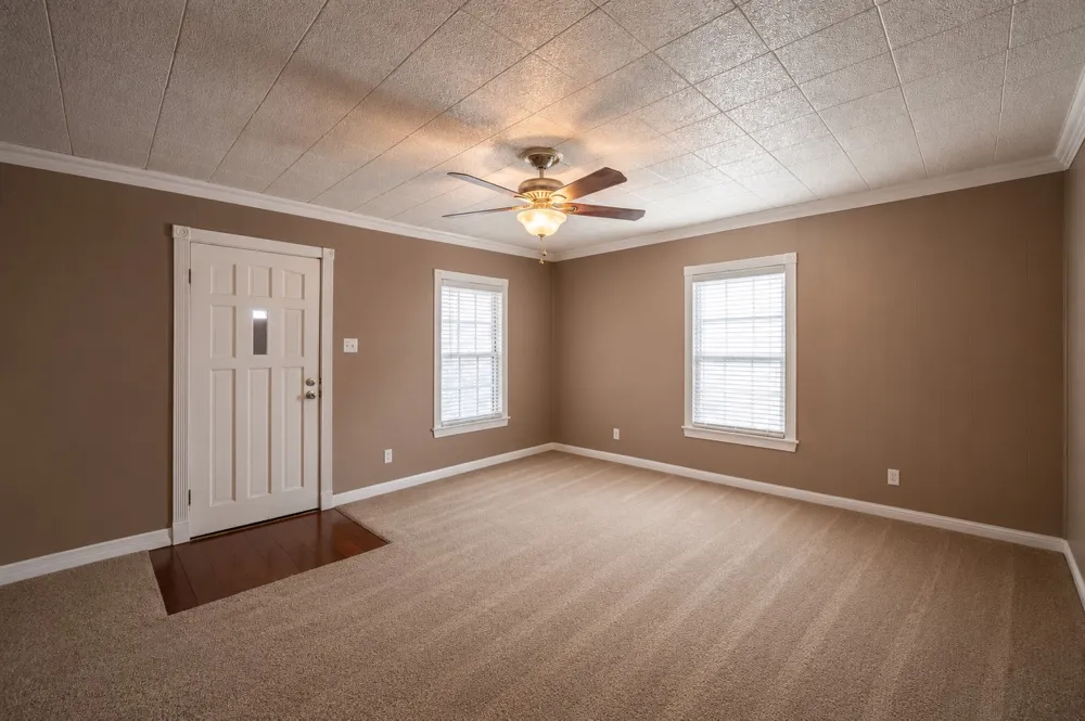 909 Main Street Ector, TX 75439