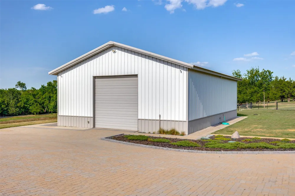 16755 County Road 566 Farmersville, TX 75442