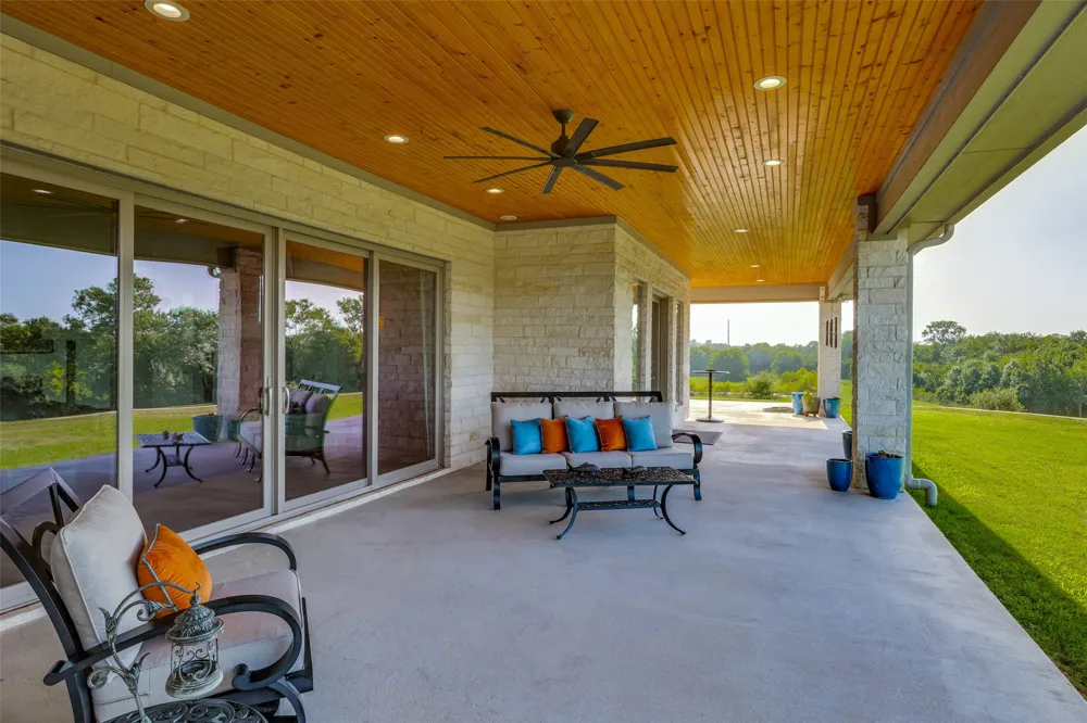 16755 County Road 566 Farmersville, TX 75442