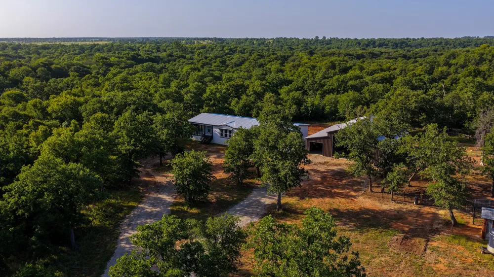 3064 Puddin Valley Road Bowie, TX 76230