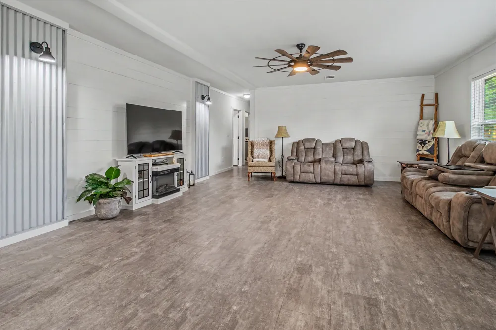3064 Puddin Valley Road Bowie, TX 76230