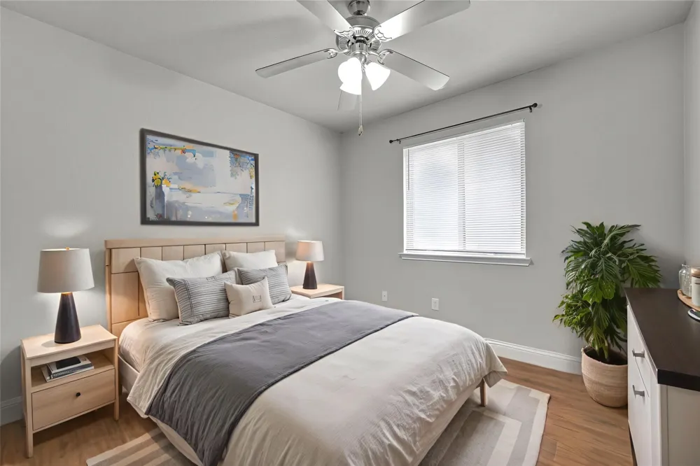 5205 Mirror Lake Drive Haltom City, TX 76117