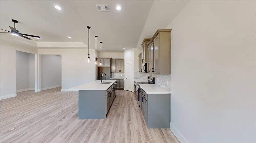 2825 S Grove Street Fort Worth, TX 76104