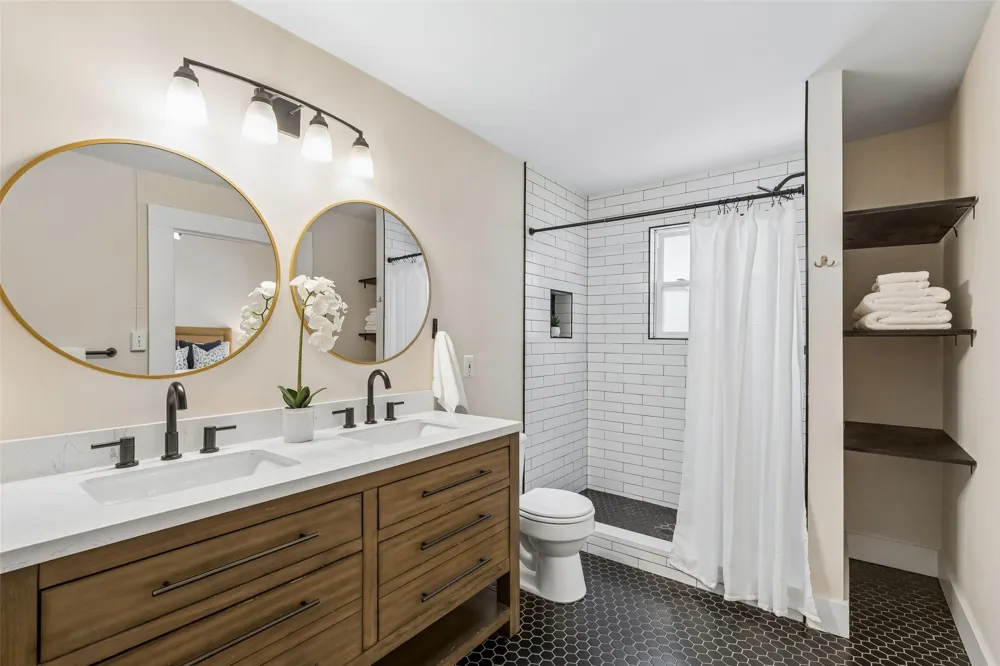 802 Turner Avenue Dallas, TX 75208