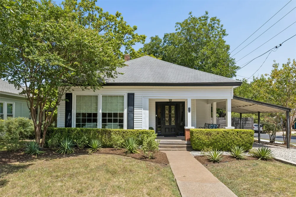 802 Turner Avenue Dallas, TX 75208