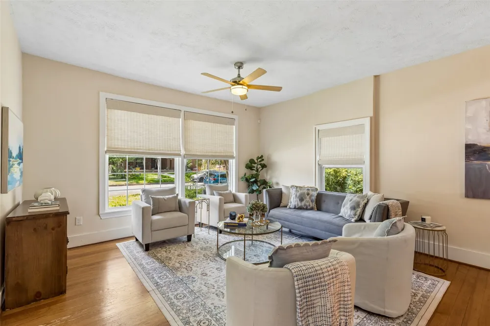 802 Turner Avenue Dallas, TX 75208