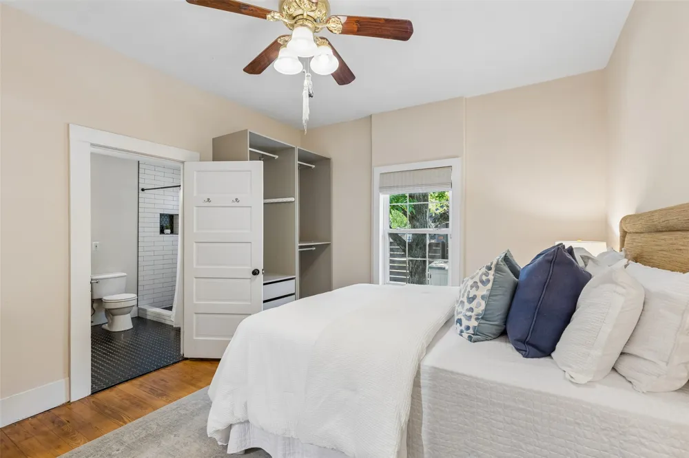 802 Turner Avenue Dallas, TX 75208