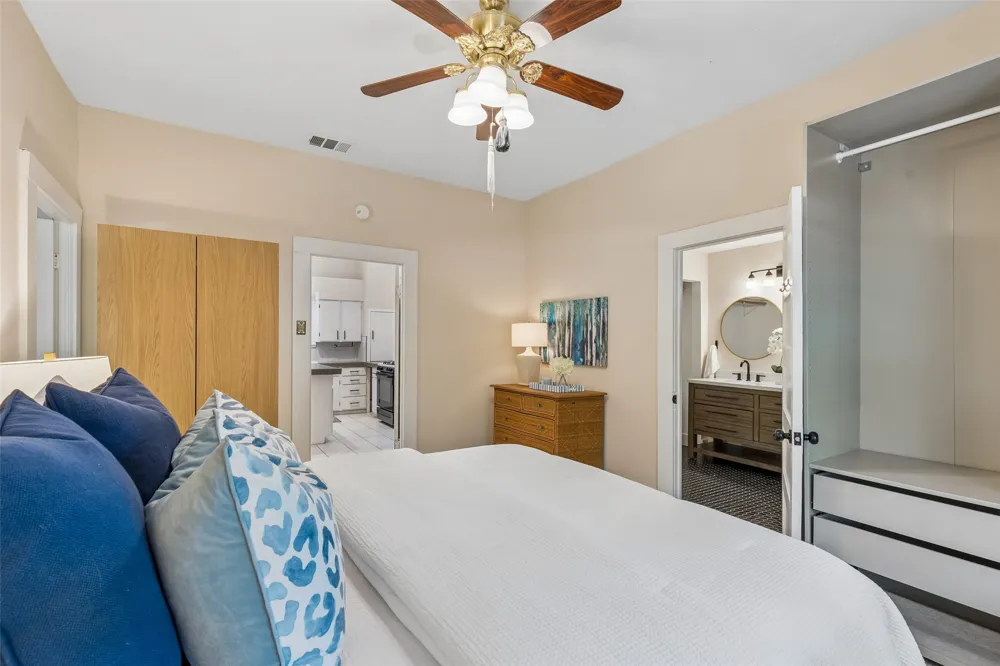 802 Turner Avenue Dallas, TX 75208