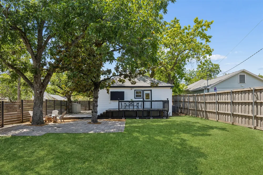 802 Turner Avenue Dallas, TX 75208